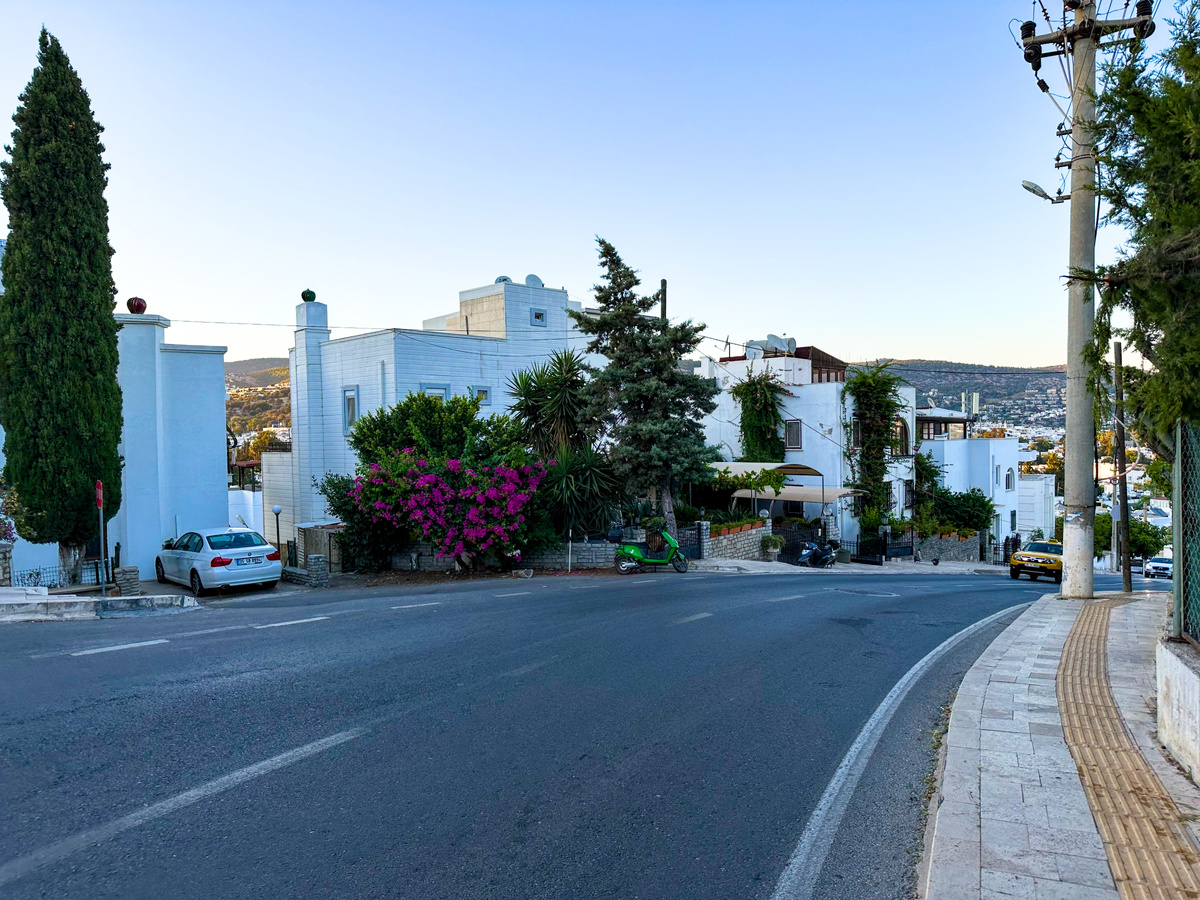 По дороге из бухты Бардакчи в центр Бодрума