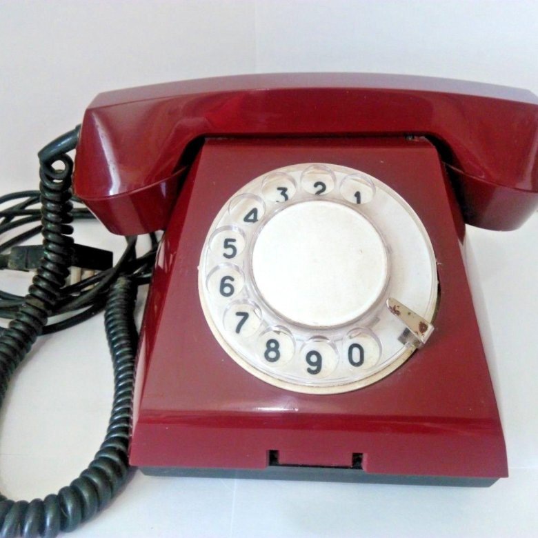 вот такие были в то время телефоны почти у всех