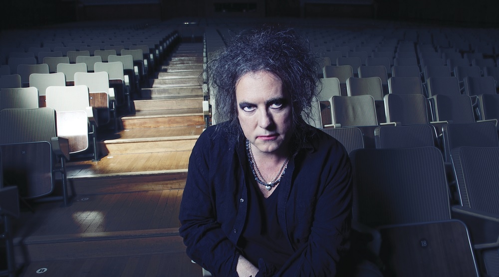     Вокалист The Cure Роберт Смит