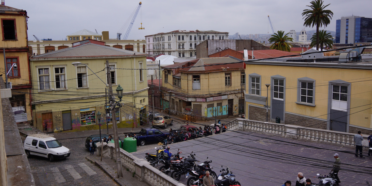 Сбор группы на площади у хостела