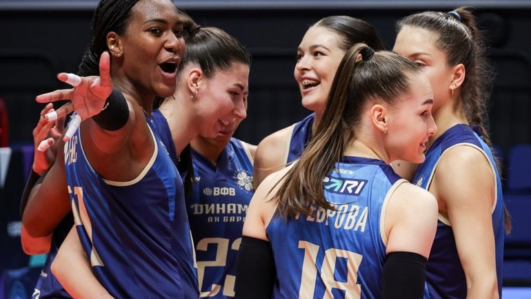    Волейболистки клуба «Динамо-Ак Барс».Сергей Елагин