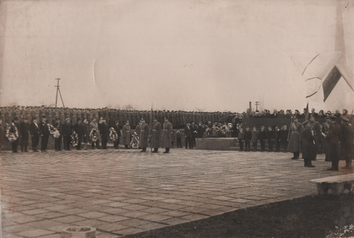Открытие Памятника авиаторам в Джанкое, 1965 г.