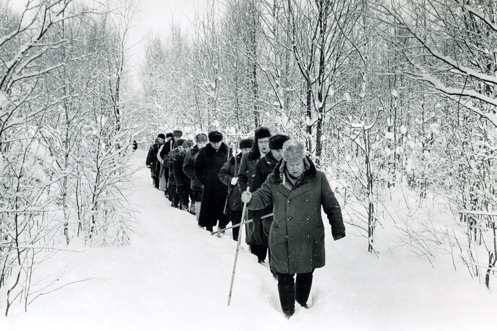    Символическое фото 1961 года: Никита Сергеевич Хрущев возглавляет компанию охотников в Завидово. / Предоставлено РГАСПИ