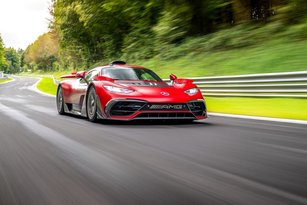 Серийный (дорожный) гиперкар Mercedes-AMG One.