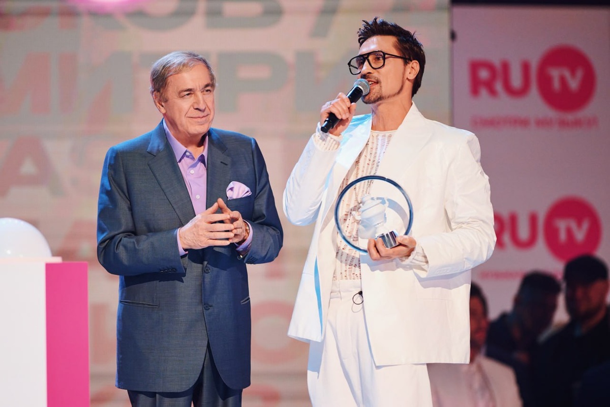 Михаил Гуцериев на награждении премии RUTV с Димой Биланом