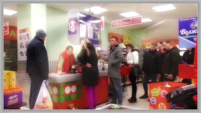 Не отвечайте хамством на хамство. Так сбережете свои же нервы. 