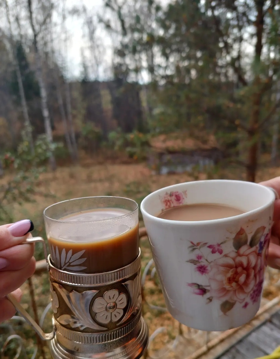Быть панночкой на лесном хуторе великолепно и самоутверждающе. Мой личный кусочек леса! 