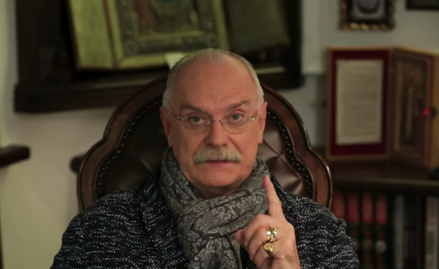 Как я смею его ругать!