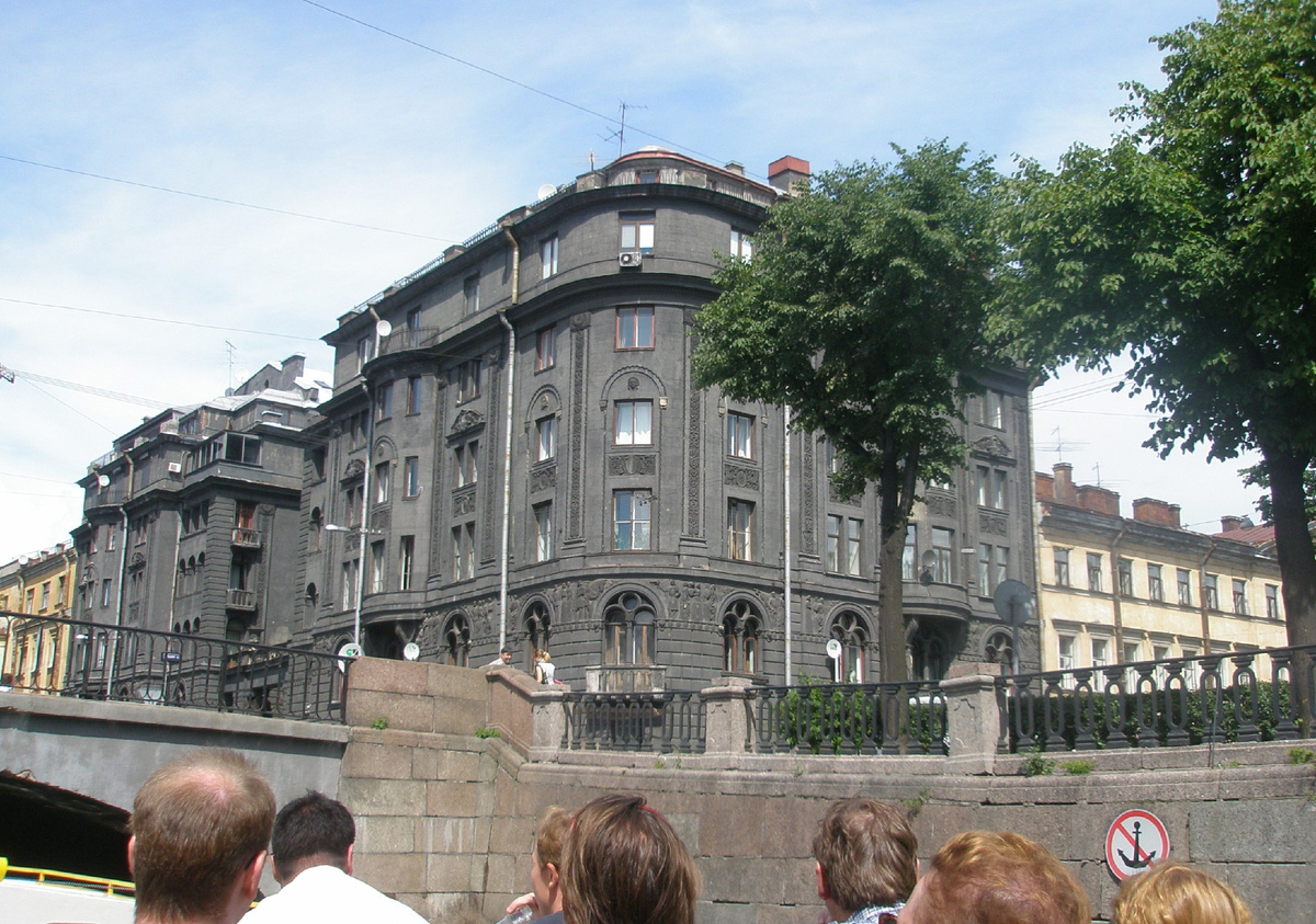 Дом Веге. Моё фото 2006 года