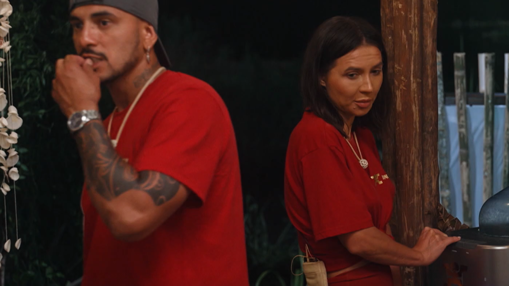 Натан и Лерчек сблизились в Колубии. Фото: ТНТ/скриншот