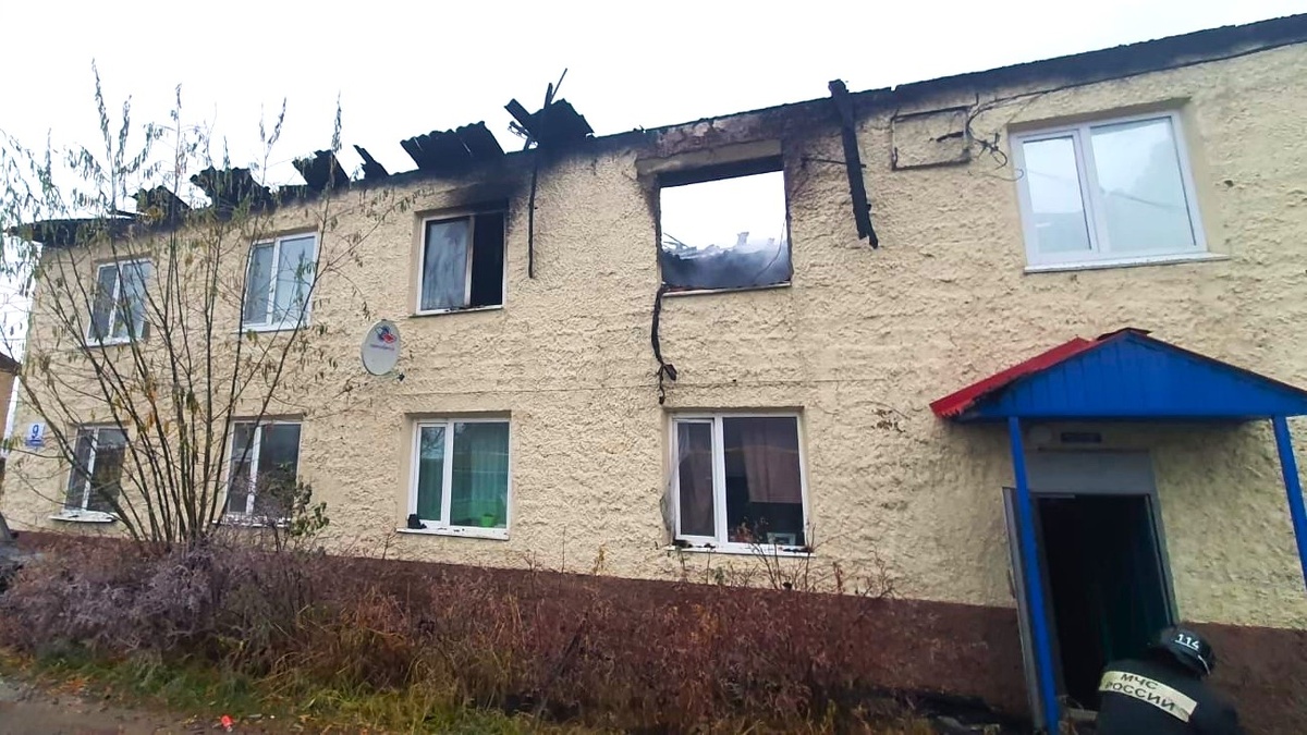    2 человека погибли на пожаре в Нефтеюганске