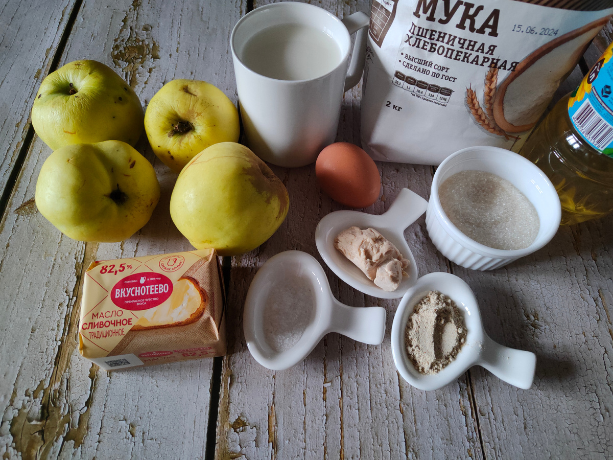 Яблоки желательно брать с кислинкой, ароматные. У меня Антоновка из своего сада. 