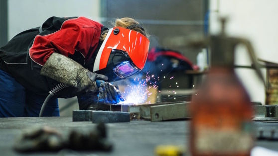    Исследование показало, у кого в России больше всего выросли зарплаты с начала года Алина Городниченко