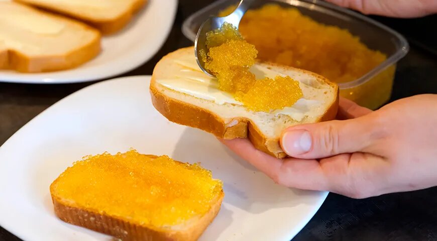   Приготовление вкусной икры не требует дорогостоящих ингредиентов и особых кулинарных навыков (Shutterstock/FOTODOM)
