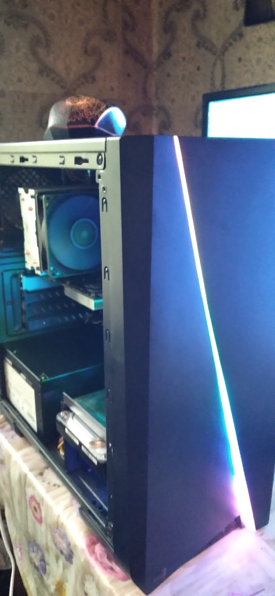 Компьютер заработал после замены Блока питания.