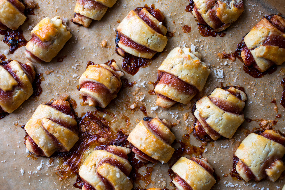 Печенье рухегах с малиновой начинкой и ароматным сахаром 