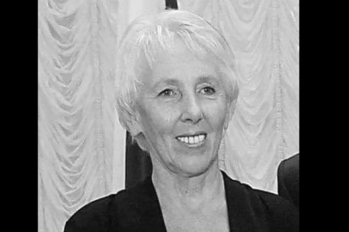    Умерла Нина Белоусова, вдова легендарного челябинского хоккейного тренера