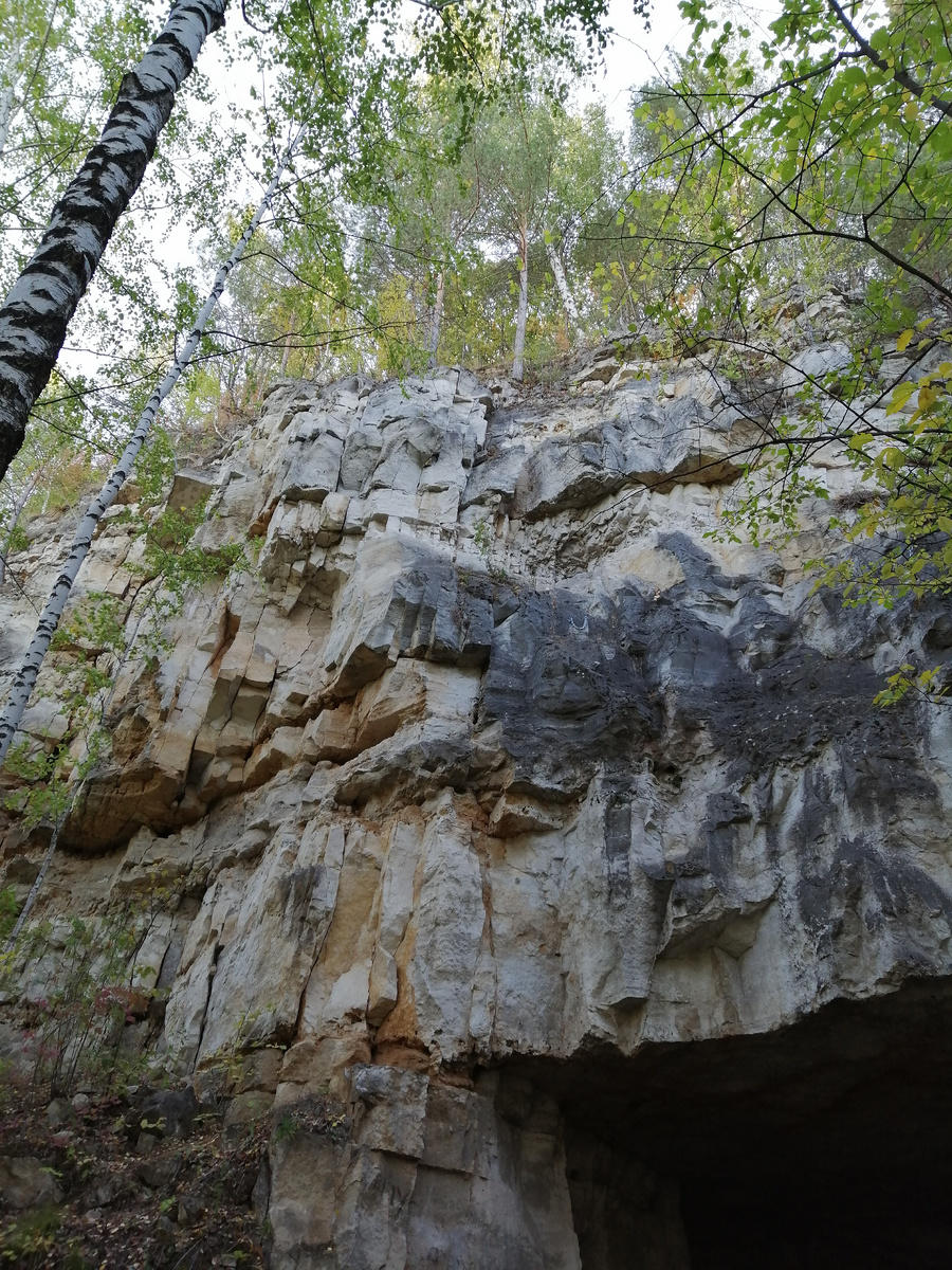 Скальные породы Жигулёвских гор.