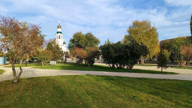    В Бузулуке работы по благоустройству аллеи «Дружба» планируют завершить в ноябре Кристина Просвиркина