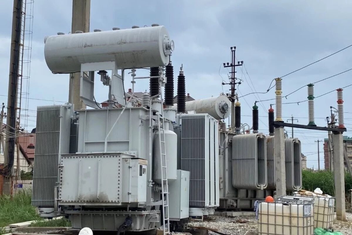    Энергетики устраняют технологическое нарушение на подстанции в Хасавюрте