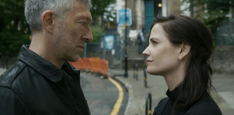 Фото с сериала "Связь"