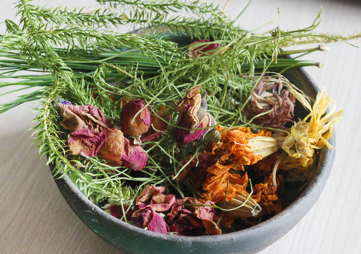 набрала по мешочкам такой урожай