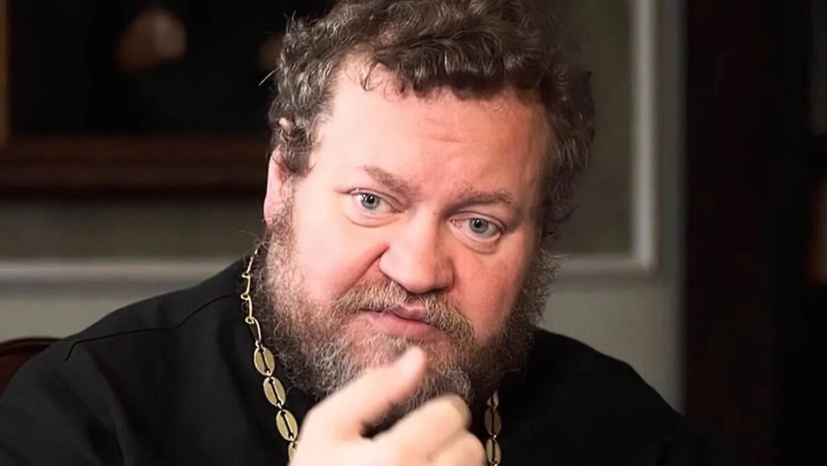 Протоиерей Олег Стеняев служит на благо Господа, совершает миссионерство, спасает людей от сектантов, проповедует православие. Фото из свободного источника в Интернете.