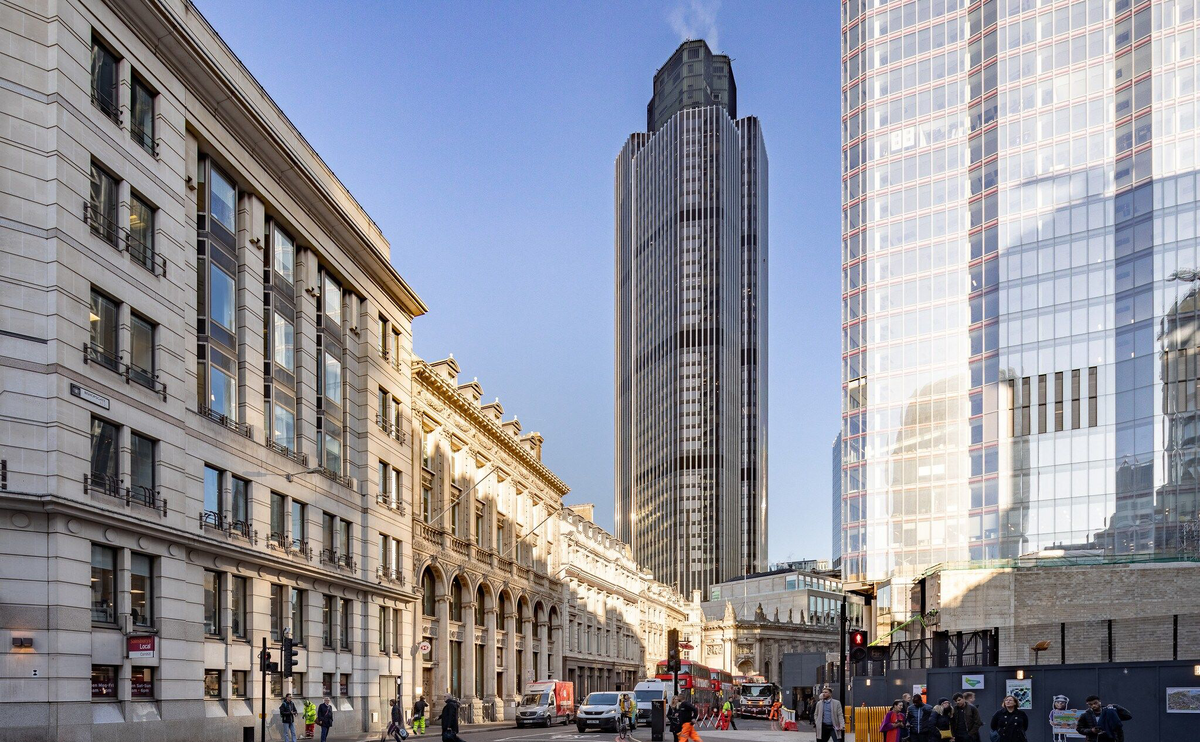 На картинке компания DFC