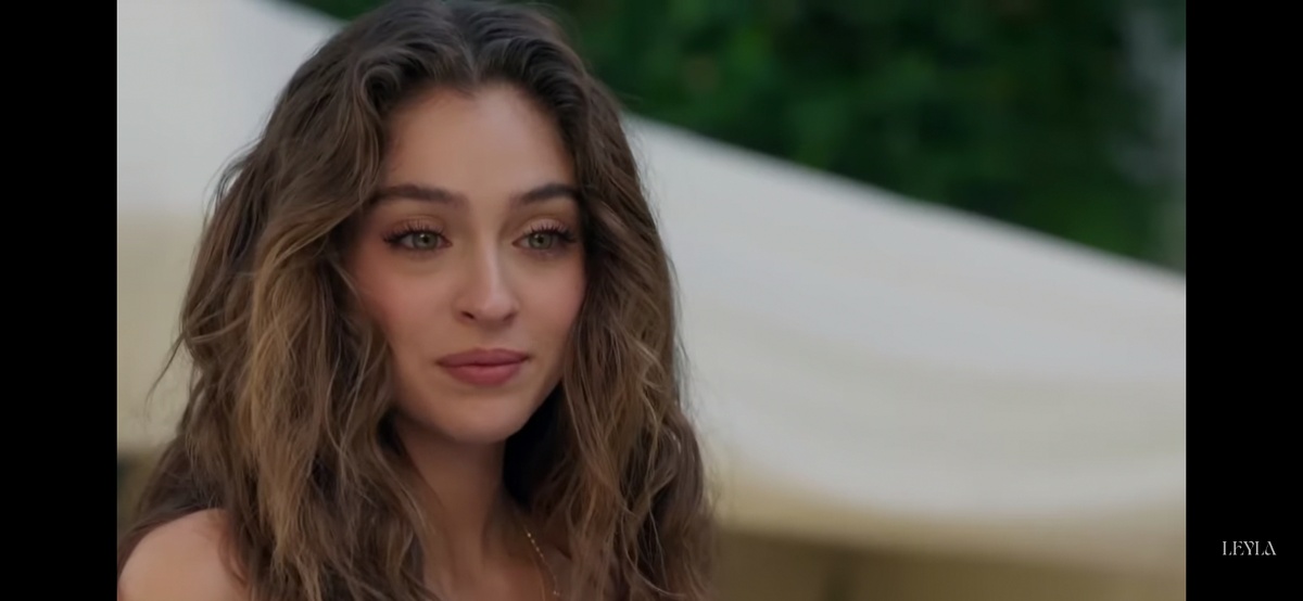 Стоп-кадр из  сериала "Лейла". Взято из открытых источников. Эла снова придумала какой-то план