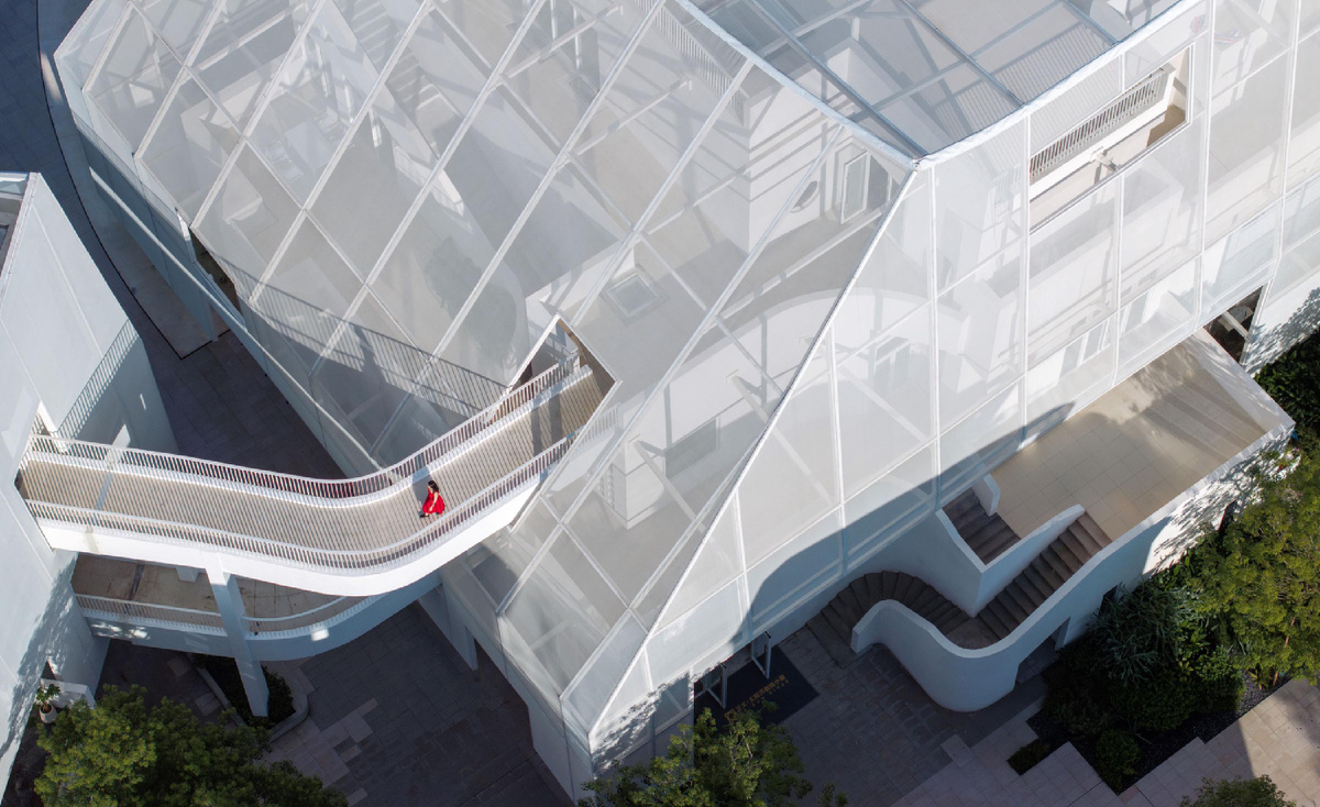 Project: Flickering Peak | Architecture: Wutopia Lab | Photo: Liu Guowei | Geo: Hainan, CH