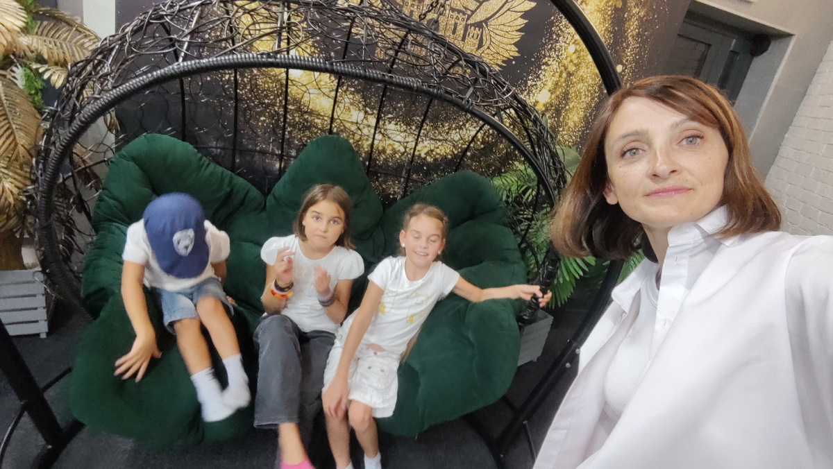 Вот моя ревнивая детвора