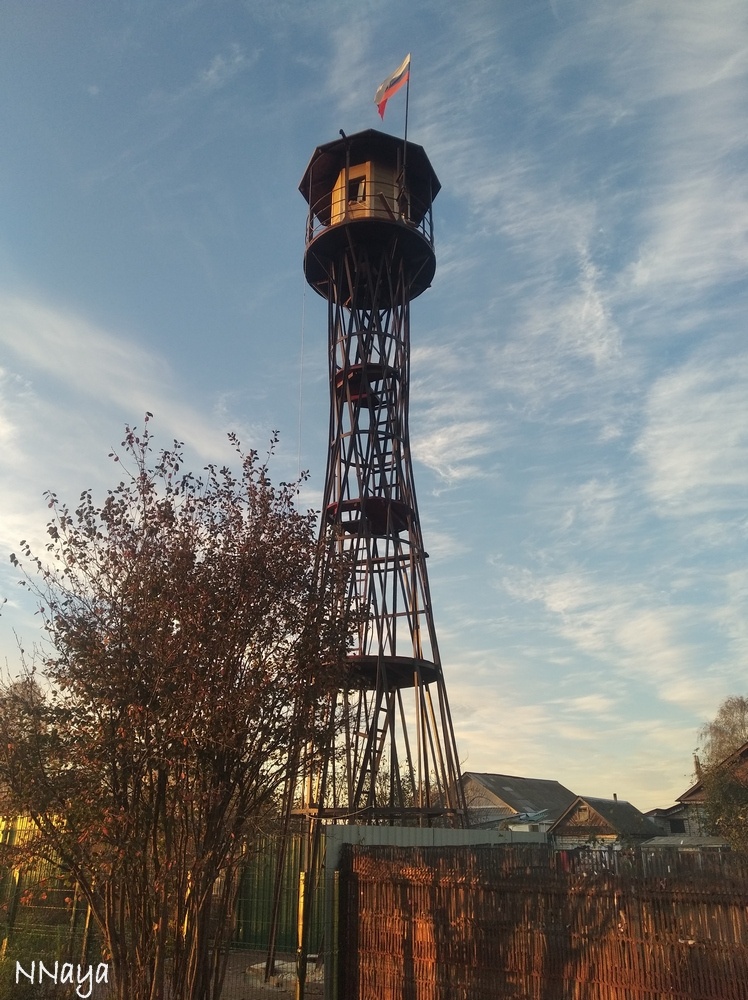 Каланча выглядит очень хорошо, настоящий туристический объект