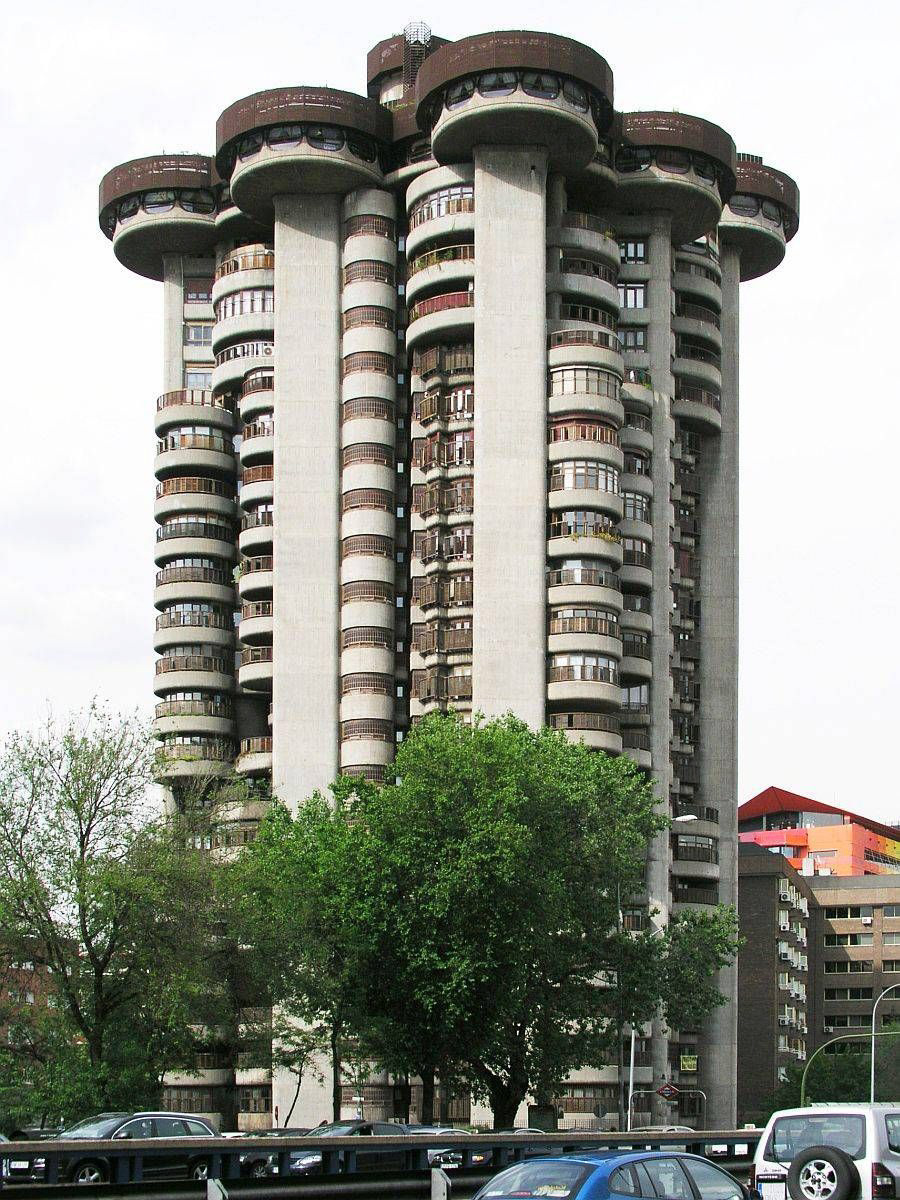 Torres Blancas Франсиско Хавьера Саенса де Ойса