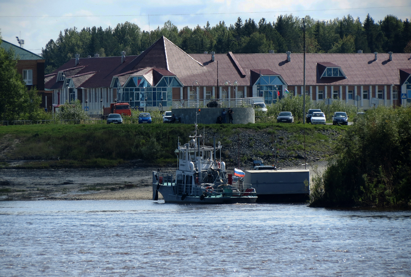 Две эпохи, два берега и ни одного моста. Уват - странный посёлок на Иртыше