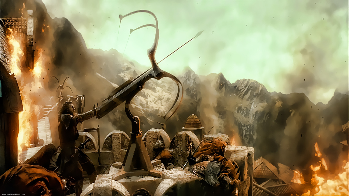 Герион, предок Барда Лучника, пытается подстрелить дракона из гномьего арбалета. Кадр из фильма Питера Джексона "Хоббит. Битва Пяти воинств".