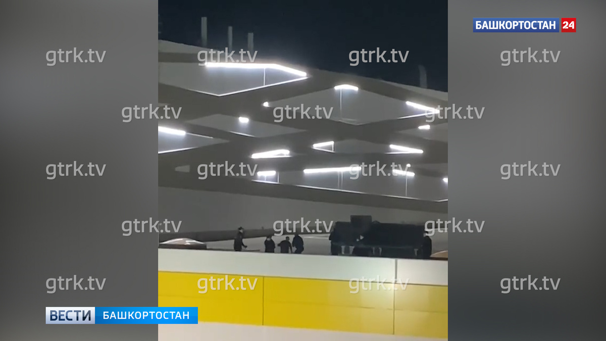    В Башкирии на крыше ТЦ неадекват ранил ножом полицейского: сотрудники МВД применили оружие