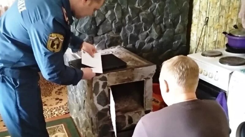     В Алейске угарным газом отравилась семья из пяти человек ГУ МЧС по Алтайскому краю