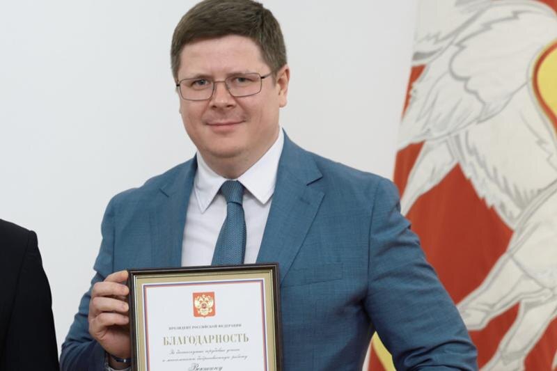    Пресс-служба губернатора Челябинской области. Анатолий Векшин пять лет проработал на должности заместителя главы региона