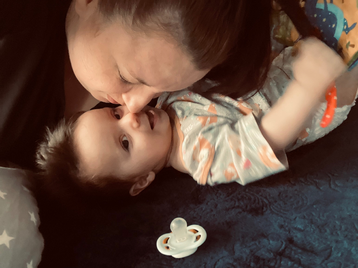 Ты просто чудо света, ЛюбИм и мамой, и отцом, И в этом нет секрета.🥰 