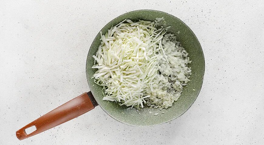   Классический заливной пирог с капустой на кефире (gastronom.ru)