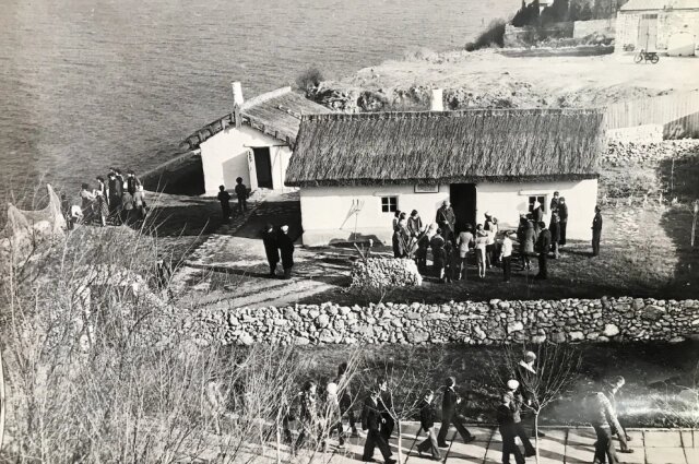    Таманский музей после открытия, 1977 год. Фото: Из личного архивa/ А. Носиченко.