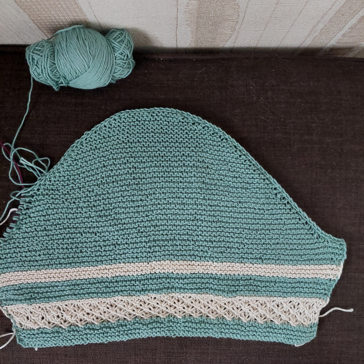 Закрываем вязание.