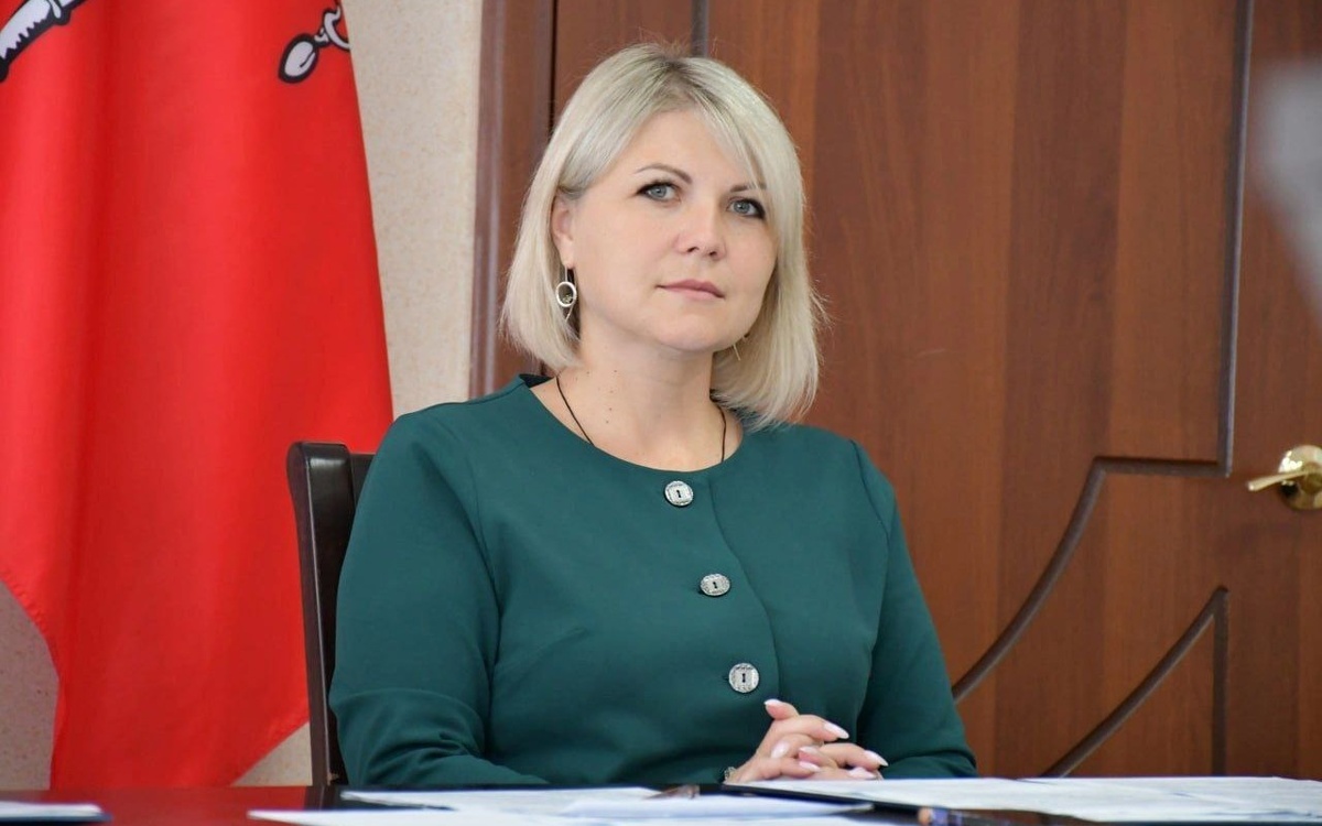    Первой женщиной в отряде самообороны стала глава Красногвардейского района Белгородской области Фото из телеграм-канала Галины Руденко