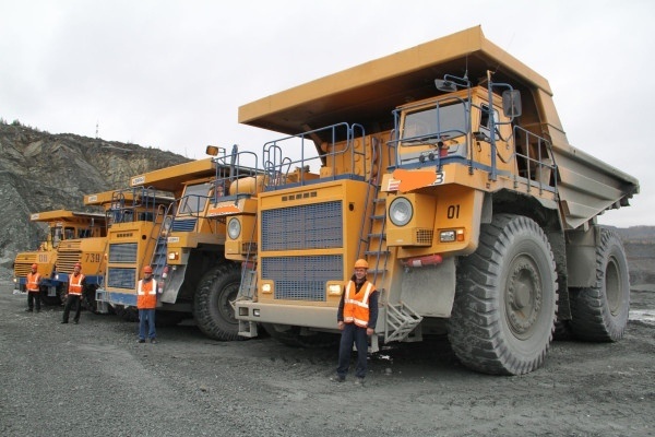 Вот такие шикарные автомобили работают