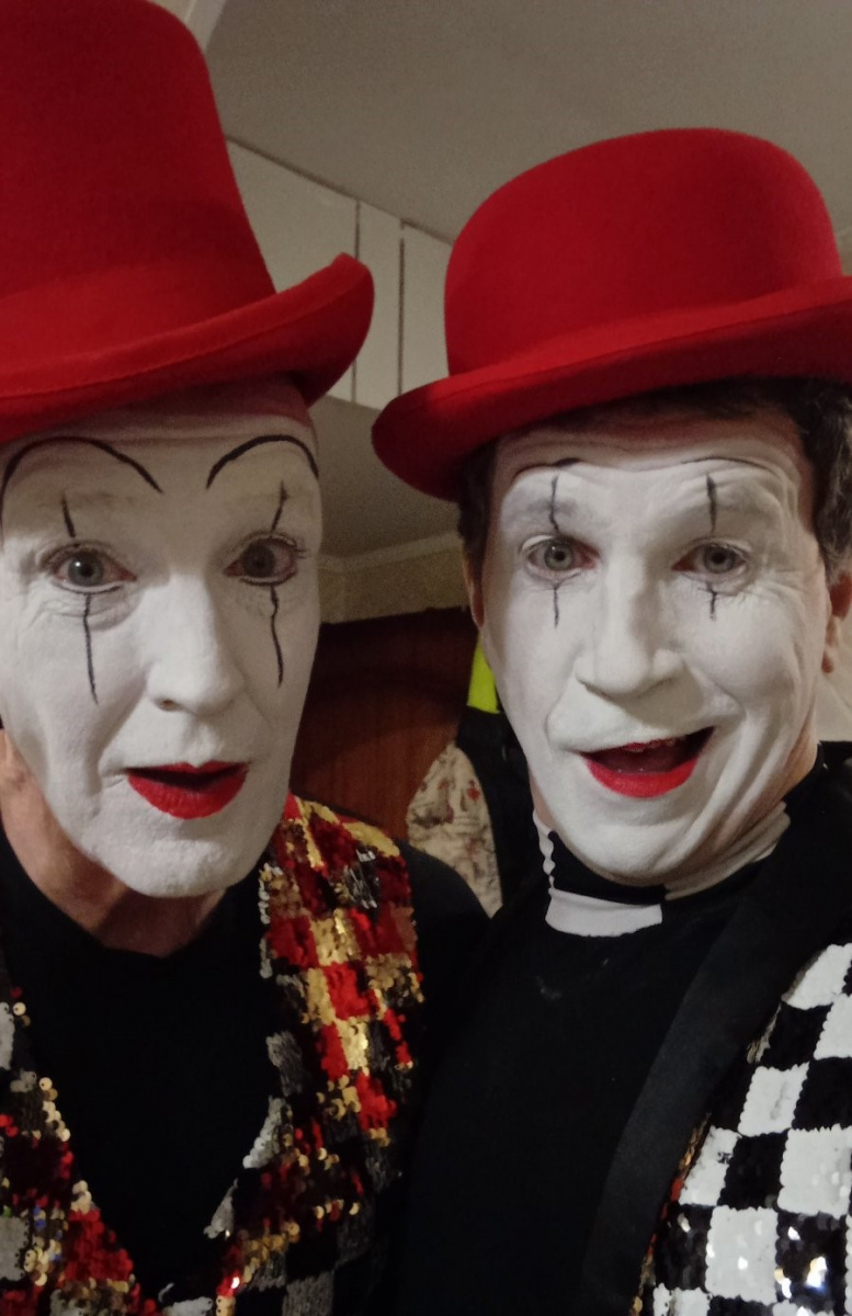 Рэнди (слева) с Сергеем Сорокиным. 