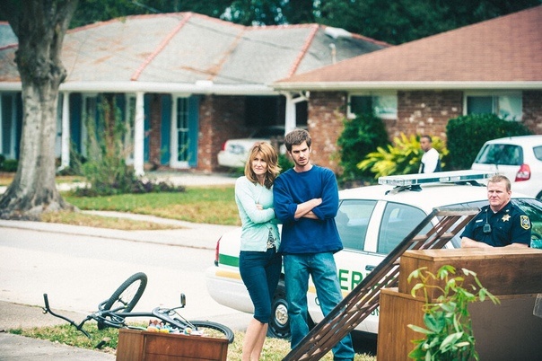 Вот тебы и выселили... Нэш со своей матерью.