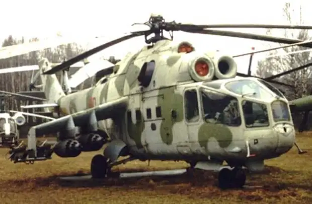 Серийный Ми-24А с комплексом вооружения К4В