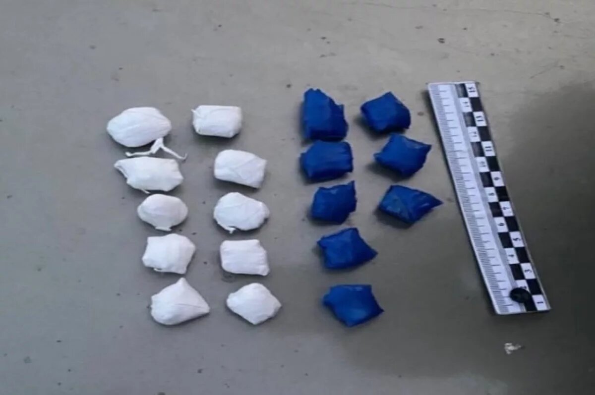    19-летний астраханец может сесть на 20 лет за работу наркокурьером