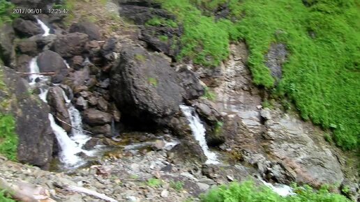 Каскад водопадов на реке Шинок.