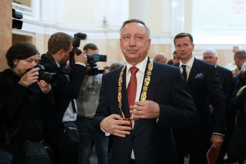 Беглова приковали к Петербургу цепью губернатора